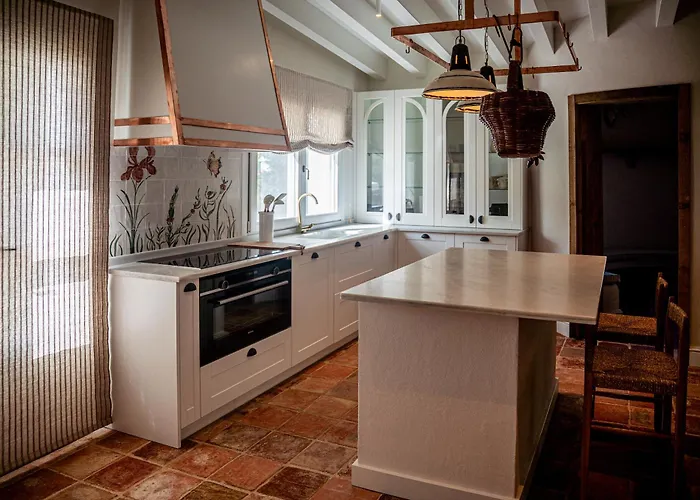 Sauces - En Carriazo, Ribamontan Al Mar, Cantabria Vila